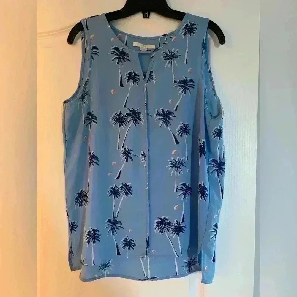 🔥2/40$🔥Beautiful Top hardly worn. Back to school